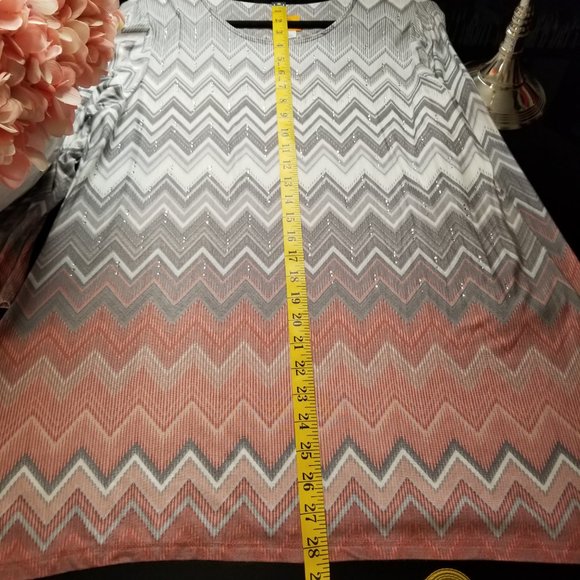 Ruby Rd. Embellished Chevron Tunic Top, Size M - Picture 9 of 9